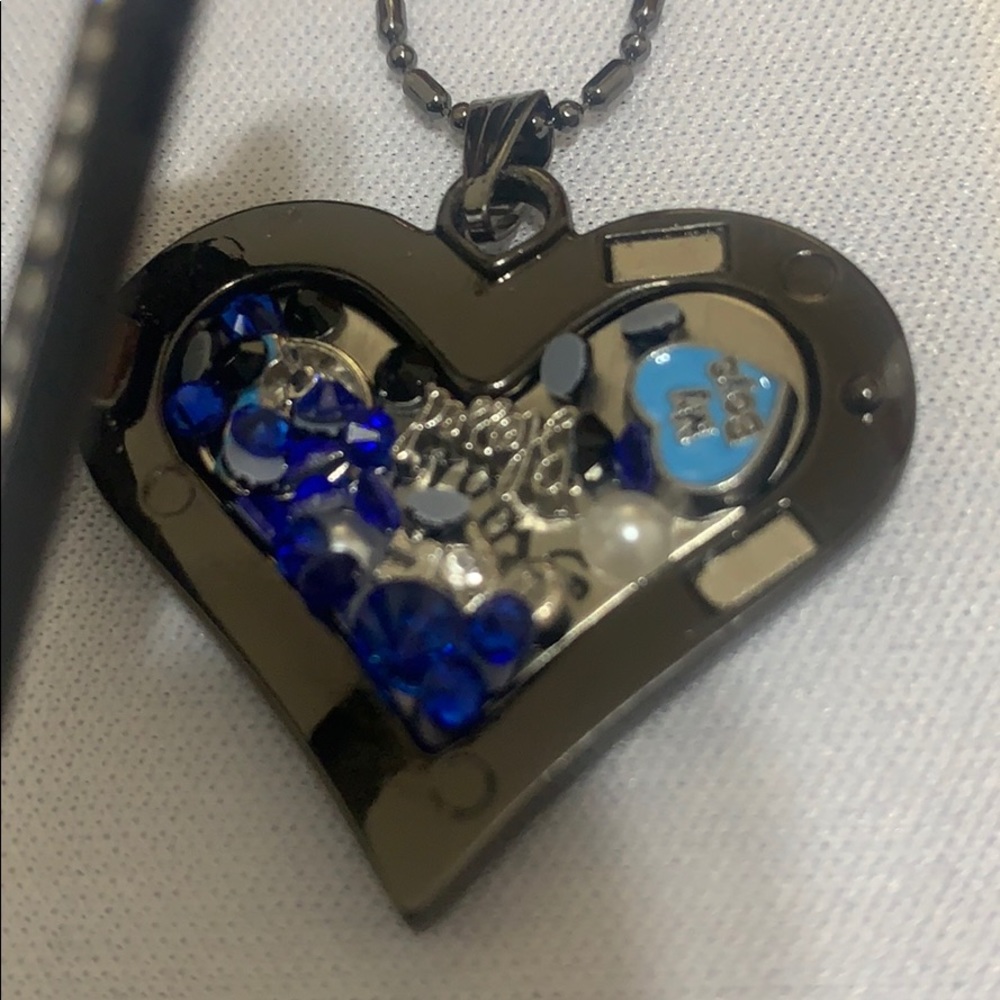 Floating Necklace - Picture 12 of 16